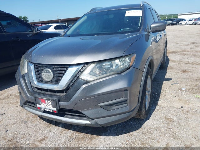 JN8AT2MV9JW311992 Nissan 2018