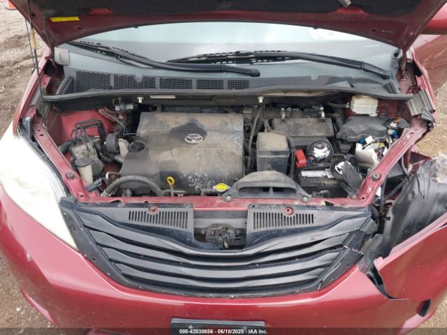 2011 TOYOTA SIENNA 5TDKK3DC7BS154679 Photo 9