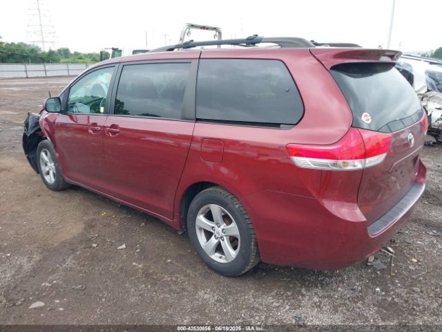 2011 TOYOTA SIENNA 5TDKK3DC7BS154679 Photo 2