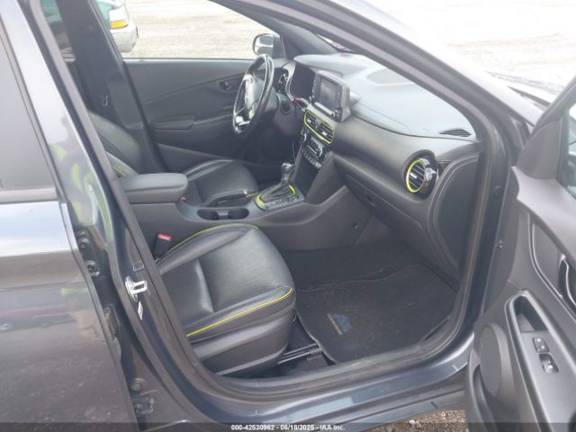 2019 HYUNDAI KONA KM8K3CA57KU236101 Photo 4