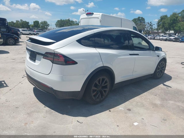 2024 TESLA MODEL X 7SAXCAE54RF449148 Photo 3