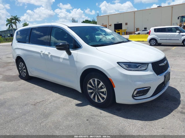 2024 Chrysler Pacifica Hybrid Select მანქანა იყიდება აუქციონზე, vin: 2C4RC1S73RR121848, აუქციონის ნომერი: 42531073