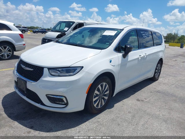2024 Chrysler Pacifica Hybrid Select მანქანა იყიდება აუქციონზე, vin: 2C4RC1S73RR121848, აუქციონის ნომერი: 42531073