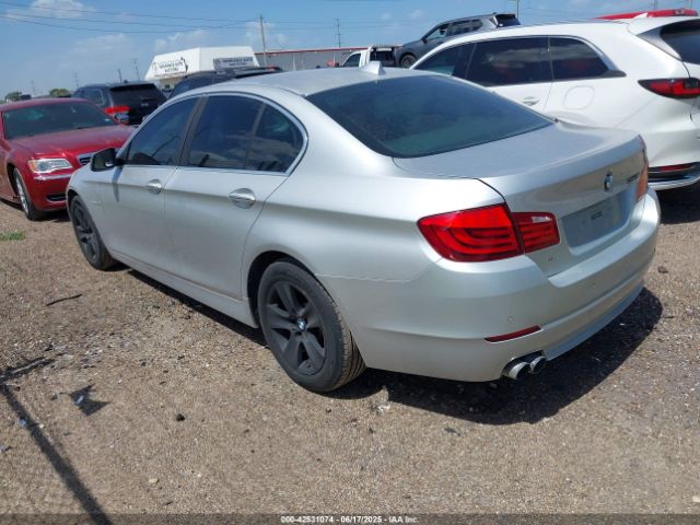 2012 BMW 528I WBAXG5C53CDX02404 Photo 2