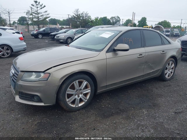 2010 AUDI A4 WAUAFAFL7AN039857 Photo 1