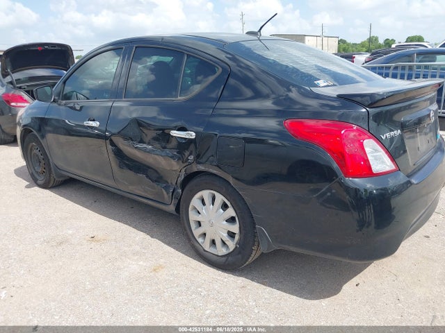 Nissan 2015 2015 3N1CN7AP9FL959835 Image 3