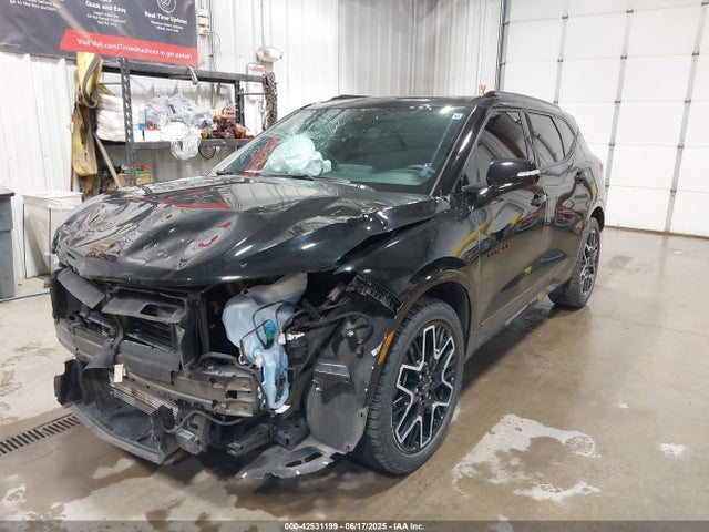 Chevrolet lgx 2023 3GNKBKRS5PS194182 Image 2