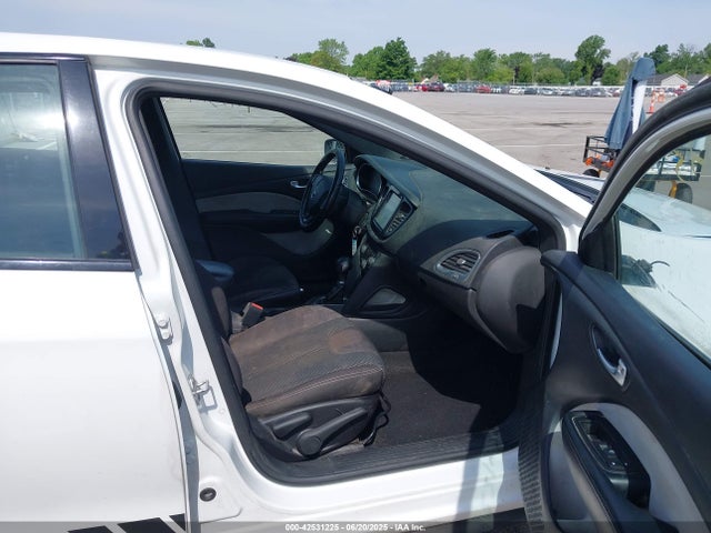 1C3CDFBB7FD127952 Dodge 2015