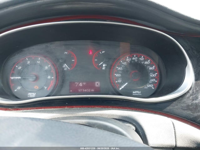 1C3CDFBB7FD127952 Dodge 2015
