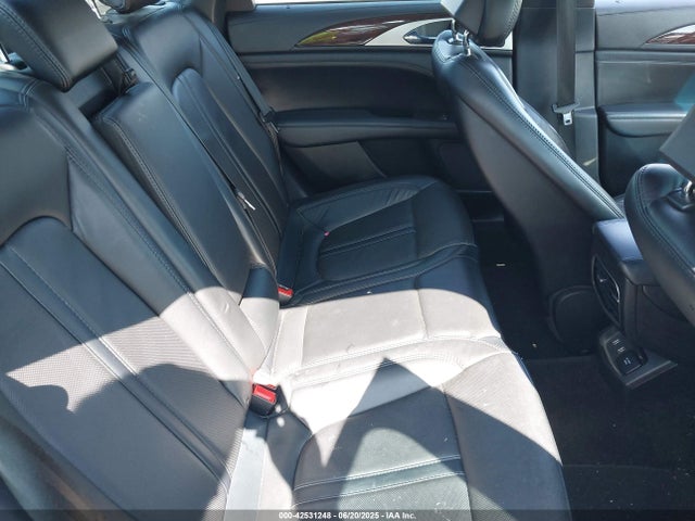 3LN6L5E98HR653592 Lincoln 2.0l gtdi high w/premium fuel