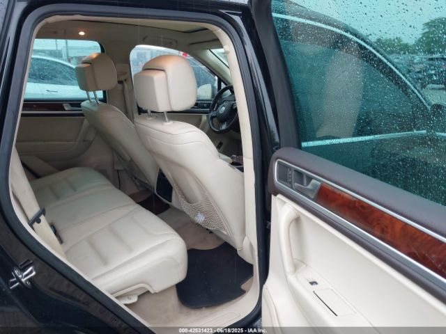 2012 VOLKSWAGEN TOUAREG WVGEK9BPXCD010820 Photo 7