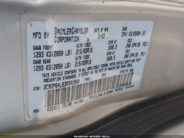 2003 CHRYSLER TOWN & COUNTRY 2C8GP64L83R301500 Photo 8