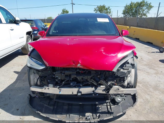 7SAXCBE65NF342585 Tesla 2022