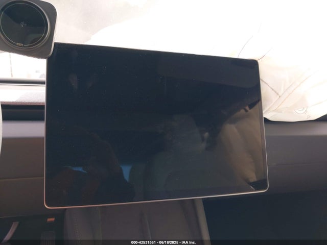 5YJ3E1EA4SF980133 Tesla MODEL 3