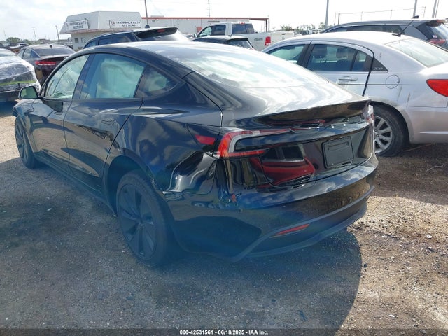 2025 TESLA MODEL 3 5YJ3E1EA4SF980133 Photo 2