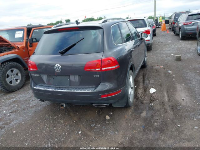 2012 VOLKSWAGEN TOUAREG WVGFK9BP0CD002939 Photo 3