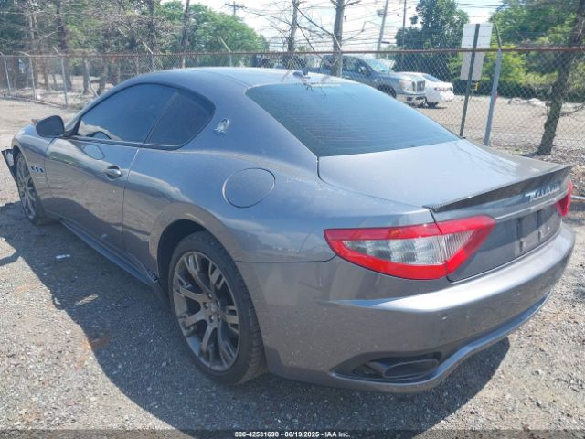 2011 MASERATI GRANTURISMO ZAM45KLA7B0058933 Photo 2