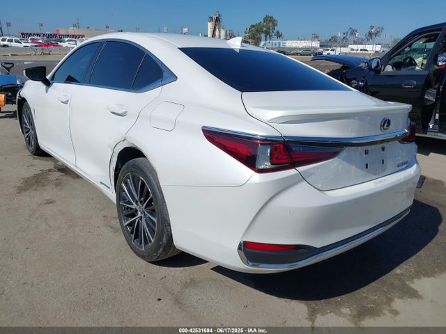 Lexus a25a-fxs, 3nm 2022 58AEA1C17NU018917 Image 3