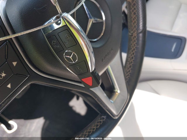 WDCTG4EB2FJ175454 Mercedes-Benz 2015