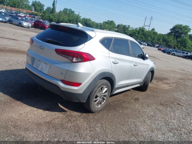2018 HYUNDAI TUCSON KM8J3CA47JU756140 Photo 3