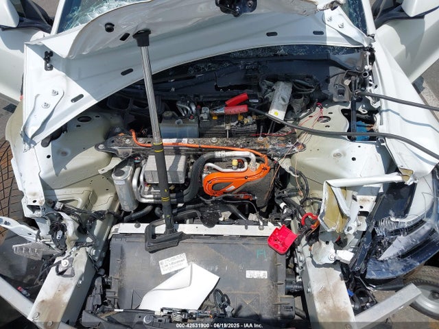 5YJ3E1ECXMF862737 Tesla 2021