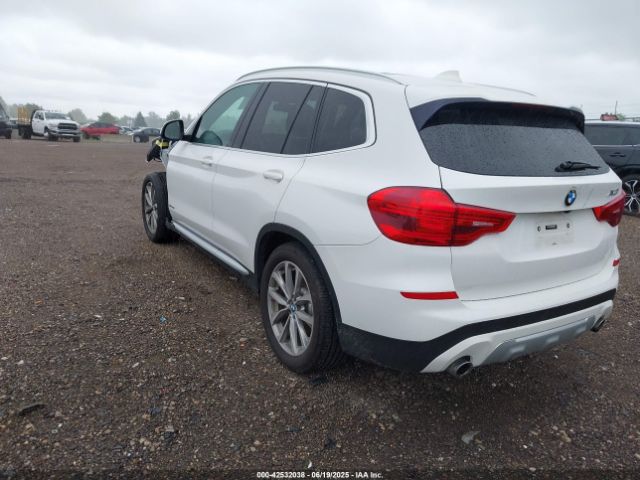 2018 BMW X3 5UXTR9C52JLD59706 Photo 2