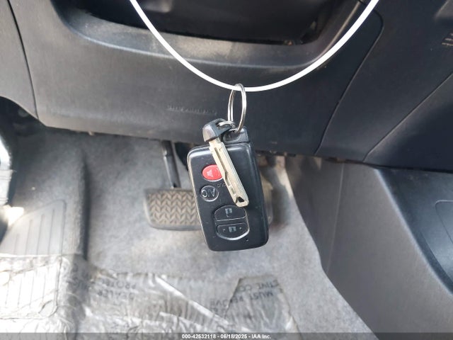 JTDKN3DU0F0470594 Toyota Prius