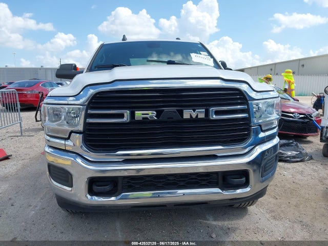 3C6UR5DL4MG555180 RAM 2500 Big Horn  4x4 6'4 Box