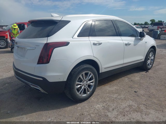 2022 CADILLAC XT5 1GYKNCRS6NZ168898 Photo 3