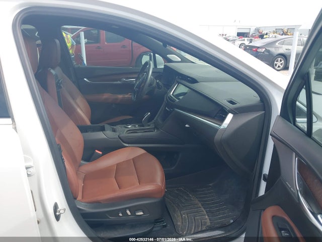 2022 CADILLAC XT5 1GYKNCRS6NZ168898 Photo 4