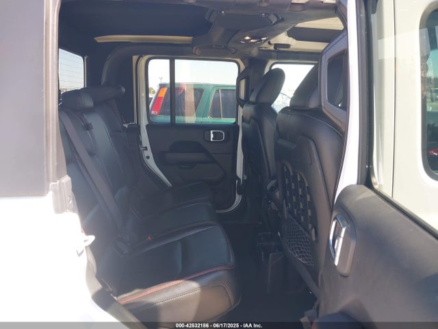 1C6JJTBG9LL213584 Jeep 2020