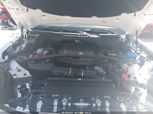 2024 MASERATI GRECALE ZN6PMDAA8R7456882 Photo 9