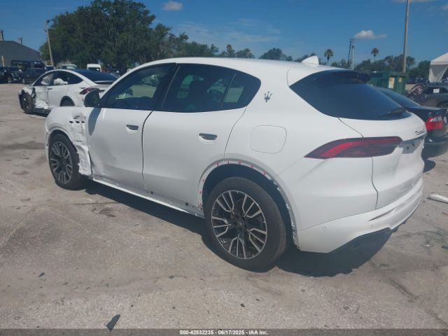 2024 MASERATI GRECALE ZN6PMDAA8R7456882 Photo 2
