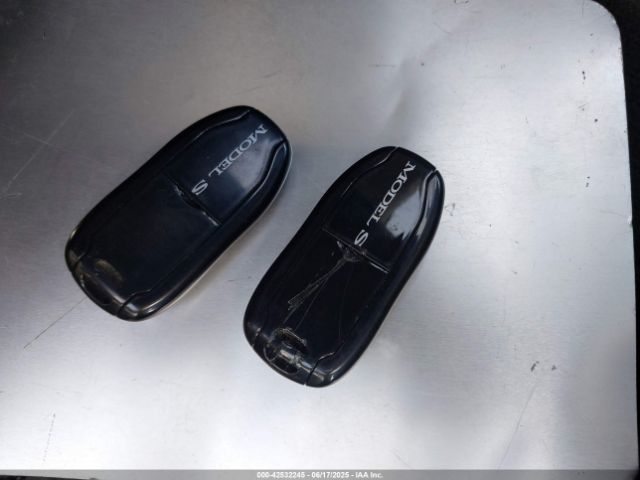 2016 TESLA MODEL S 5YJSA1E22GF138236 Photo 10
