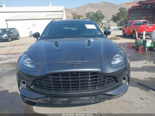 SCFVUJAW7MTV01430 Aston Martin DBX
