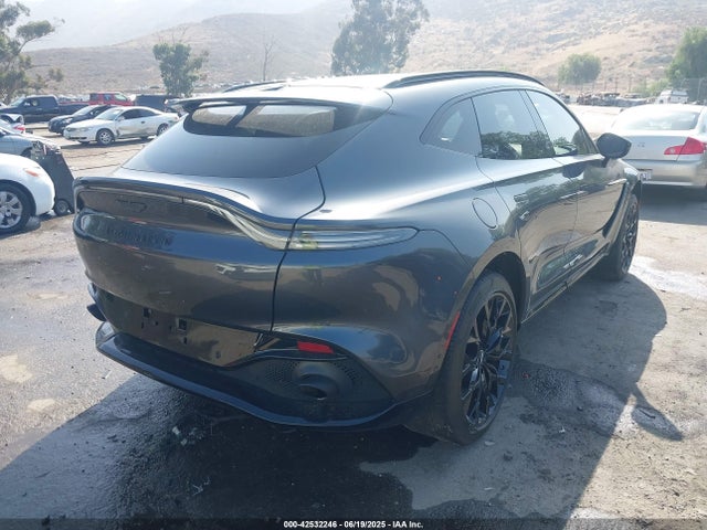 SCFVUJAW7MTV01430 Aston Martin DBX