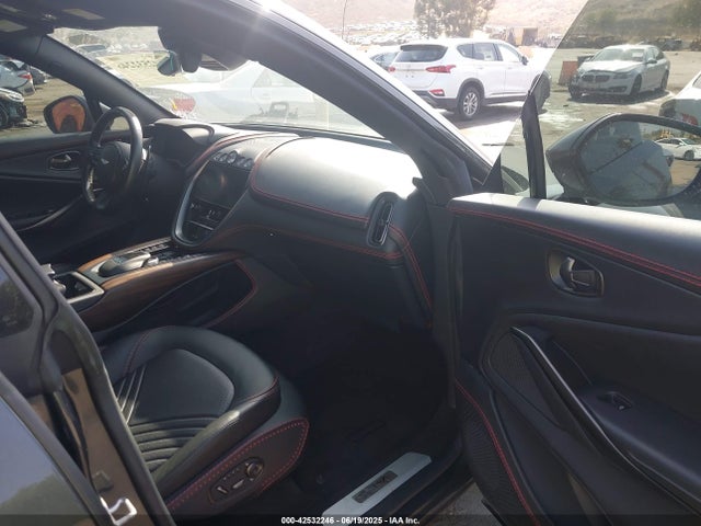 SCFVUJAW7MTV01430 Aston Martin DBX