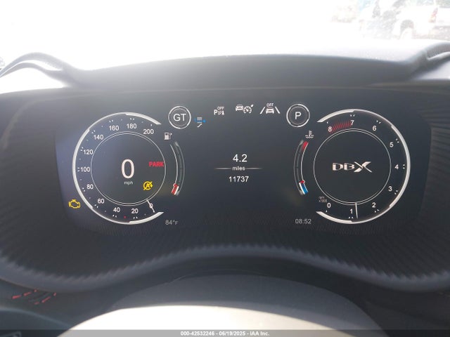 SCFVUJAW7MTV01430 Aston Martin DBX