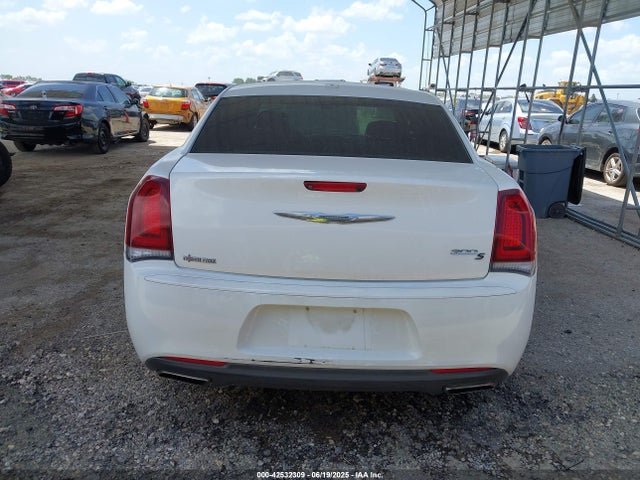 2C3CCABG4KH538823 Chrysler 300