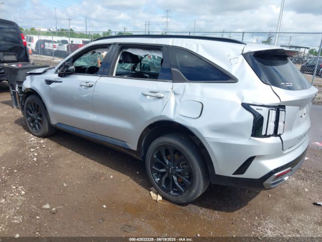 2021 KIA SORENTO 5XYRK4LF8MG036124 Photo 2
