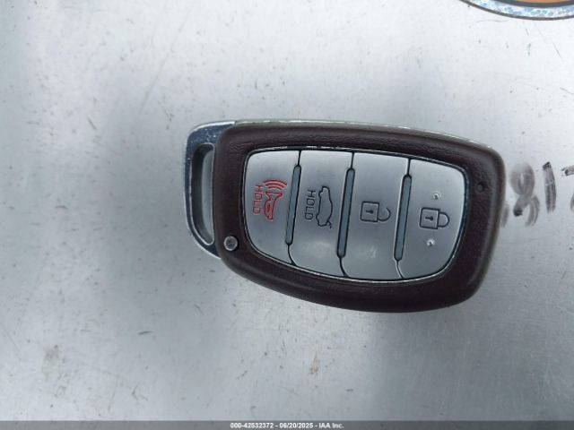 5NPD84LF0HH016084 Hyundai 2017