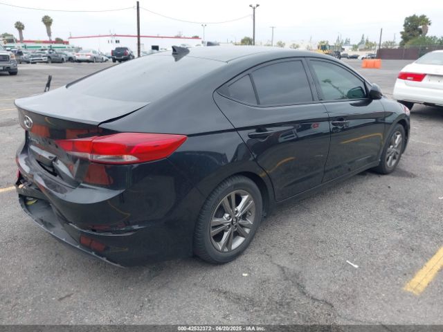 5NPD84LF0HH016084 Hyundai 2017