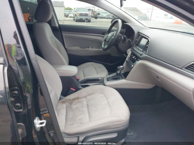 5NPD84LF0HH016084 Hyundai 2017