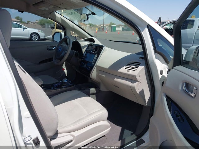 1N4BZ0CP1HC304381 Nissan 2017