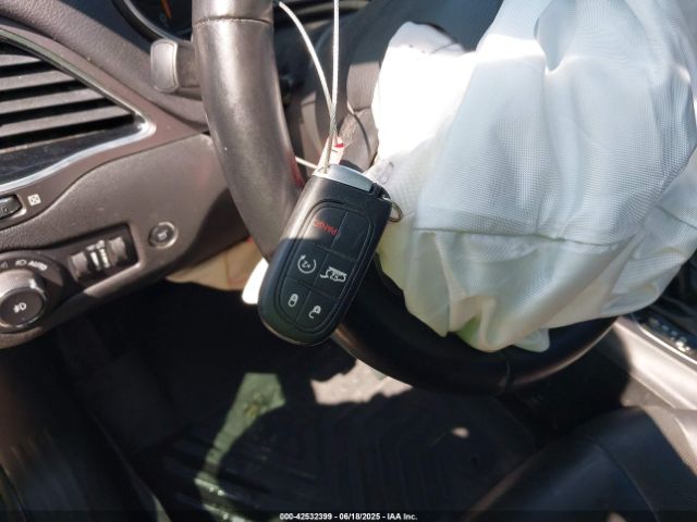 2019 JEEP CHEROKEE 1C4PJMDXXKD135511 Photo 10