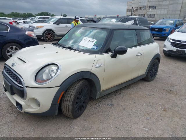 2017 MINI HARDTOP WMWXP7C39H3B94675 Photo 1