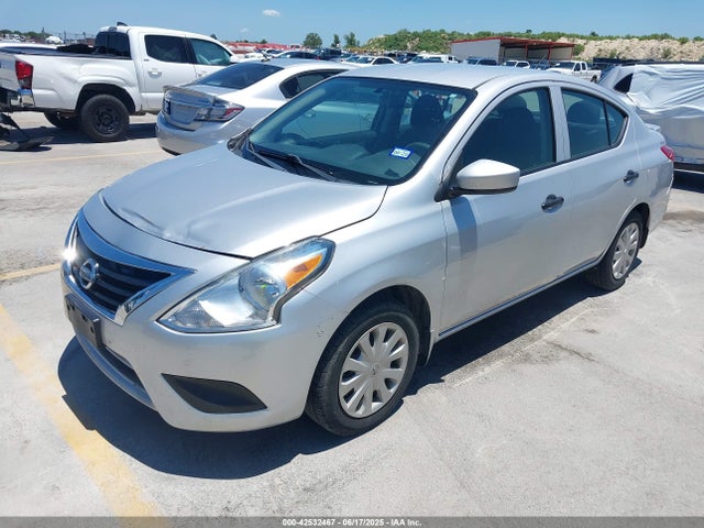 Nissan 2018 2018 3N1CN7AP2JL830795 Image 2