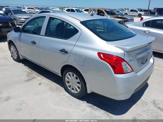 Nissan 2018 2018 3N1CN7AP2JL830795 Image 3