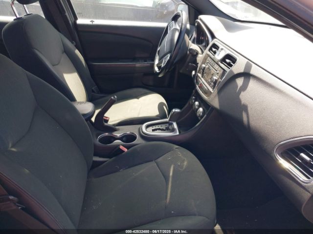 2011 CHRYSLER 200 1C3BC1FB3BN527927 Photo 4