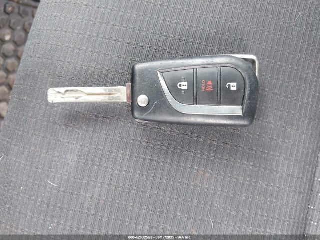 NMTKHMBXXJR022247 Toyota 3zr-fae